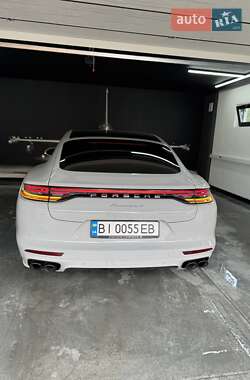 Фастбэк Porsche Panamera 2021 в 