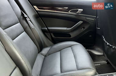 Фастбэк Porsche Panamera 2013 в Киеве