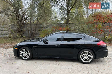 Фастбэк Porsche Panamera 2013 в Киеве