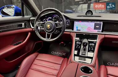 Фастбэк Porsche Panamera 2018 в 