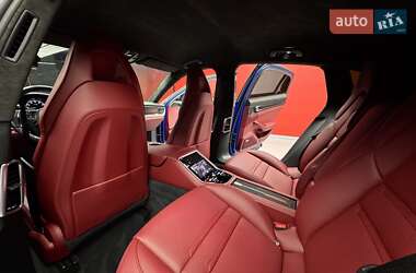 Фастбэк Porsche Panamera 2018 в 
