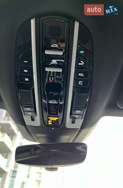 Фастбэк Porsche Panamera 2023 в 