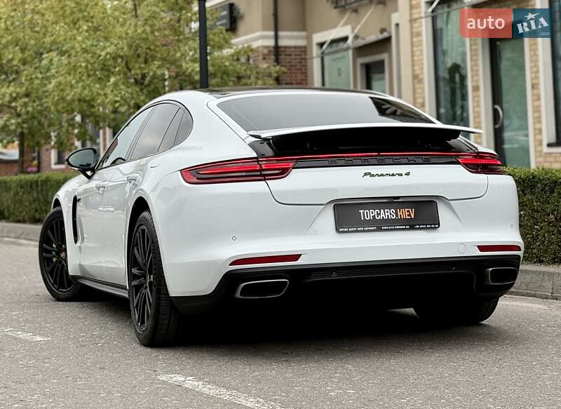 Фастбэк Porsche Panamera 2017 в Киеве фото 15 Фастбэк Porsche Panamera 2017 в Киеве