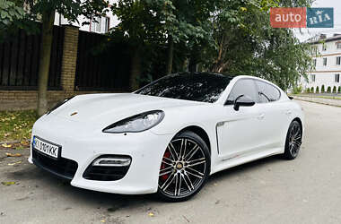 Фастбэк Porsche Panamera 2012 в 