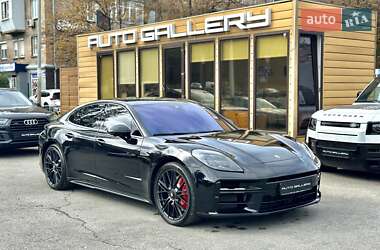 Фастбэк Porsche Panamera 2024 в 