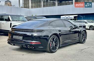 Фастбэк Porsche Panamera 2024 в 