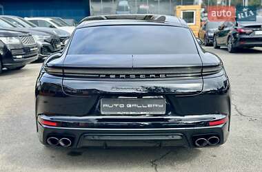 Фастбэк Porsche Panamera 2024 в 