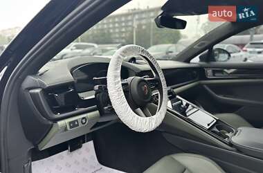 Фастбэк Porsche Panamera 2024 в 