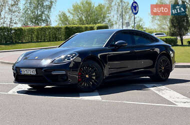 Фастбэк Porsche Panamera 2016 в 