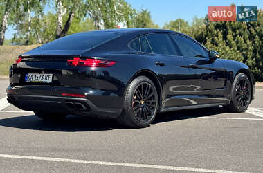 Фастбэк Porsche Panamera 2016 в Киеве
