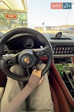 Фастбэк Porsche Panamera 2023 в 