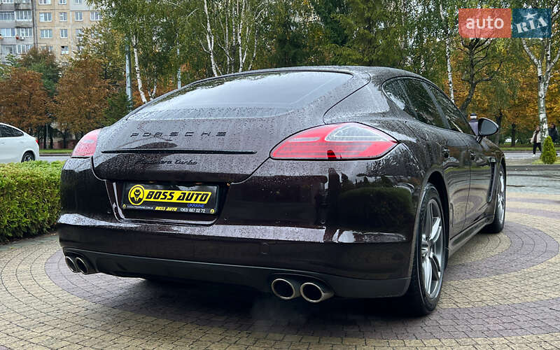 Фастбек Porsche Panamera 2013 в Львові