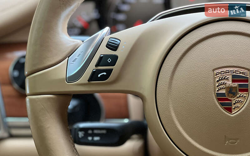 Фастбек Porsche Panamera 2013 в Львові