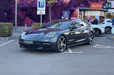 Фастбек Porsche Panamera 2018 в  фото 5 Фастбек Porsche Panamera 2018 в