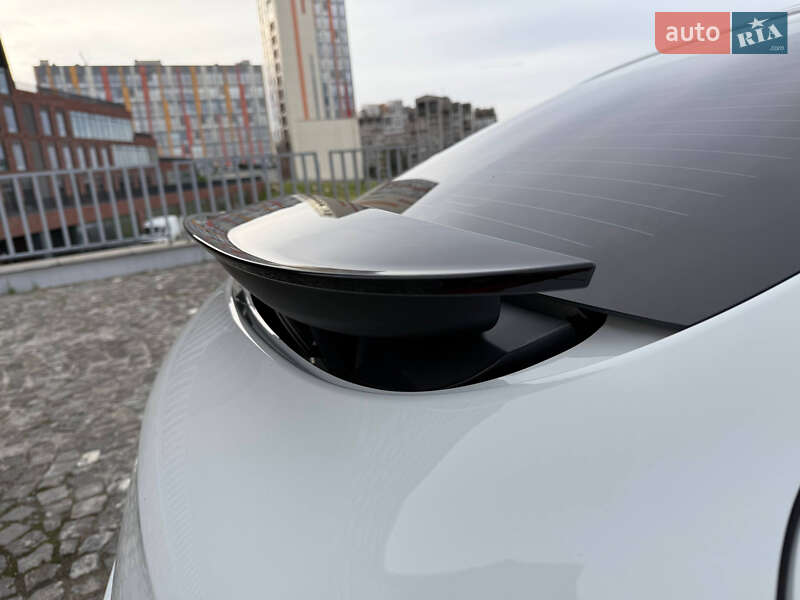 Фастбэк Porsche Panamera 2013 в Киеве фото 10 Фастбэк Porsche Panamera 2013 в Киеве