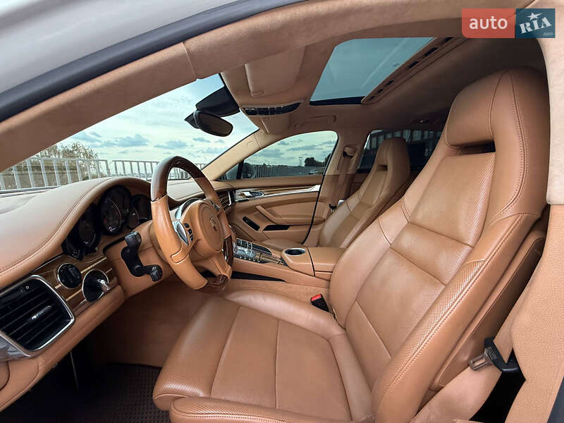 Фастбэк Porsche Panamera 2013 в Киеве фото 16 Фастбэк Porsche Panamera 2013 в Киеве