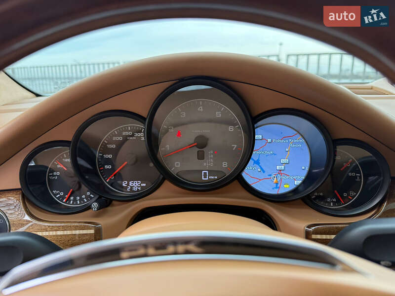 Фастбэк Porsche Panamera 2013 в Киеве фото 35 Фастбэк Porsche Panamera 2013 в Киеве