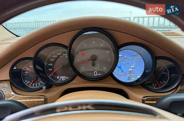 Фастбэк Porsche Panamera 2013 в 