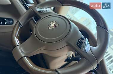 Фастбэк Porsche Panamera 2013 в 