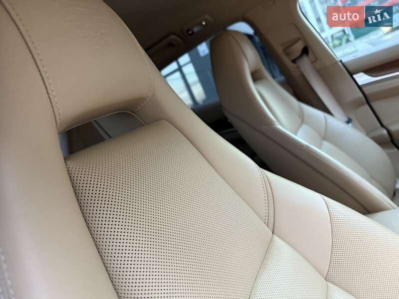 Фастбэк Porsche Panamera 2013 в Киеве