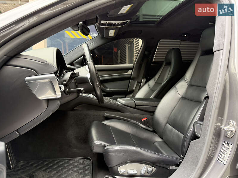 Фастбэк Porsche Panamera 2014 в Киеве фото 13 Фастбэк Porsche Panamera 2014 в Киеве