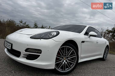 Фастбек Porsche Panamera 2010 в 