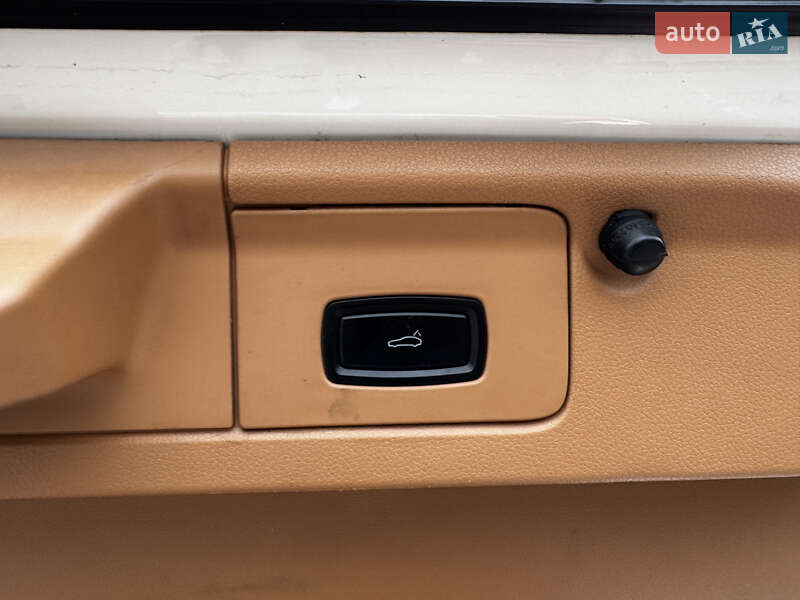 Фастбек Porsche Panamera 2010 в Харкові