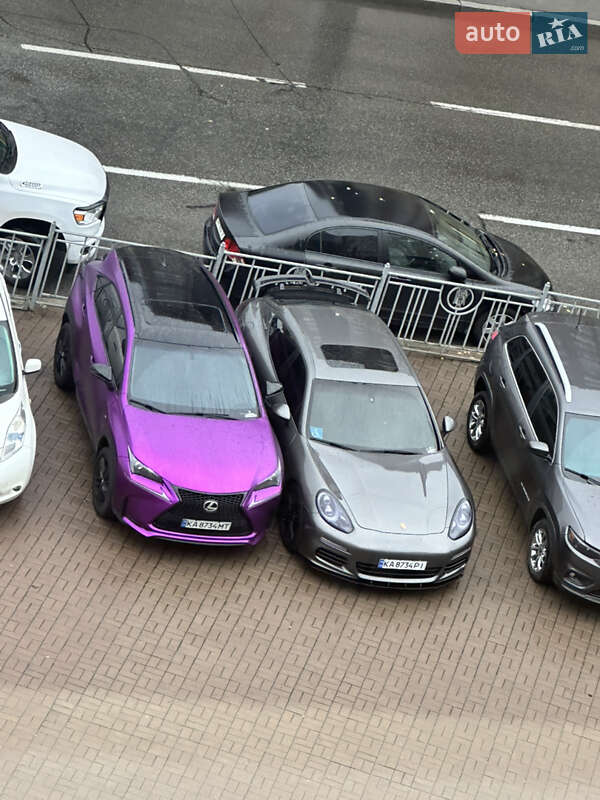 Фастбек Porsche Panamera 2013 в Києві фото 14 Фастбек Porsche Panamera 2013 в Києві