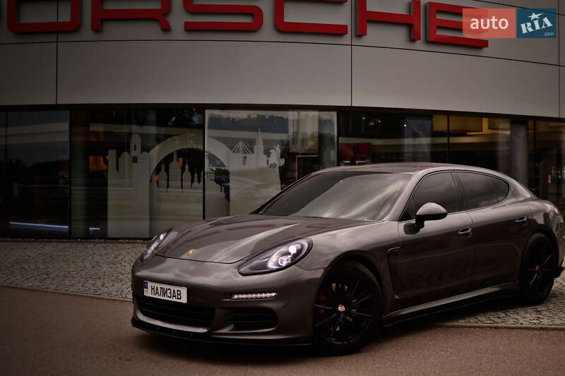Фастбек Porsche Panamera 2013 в Києві фото 19 Фастбек Porsche Panamera 2013 в Києві