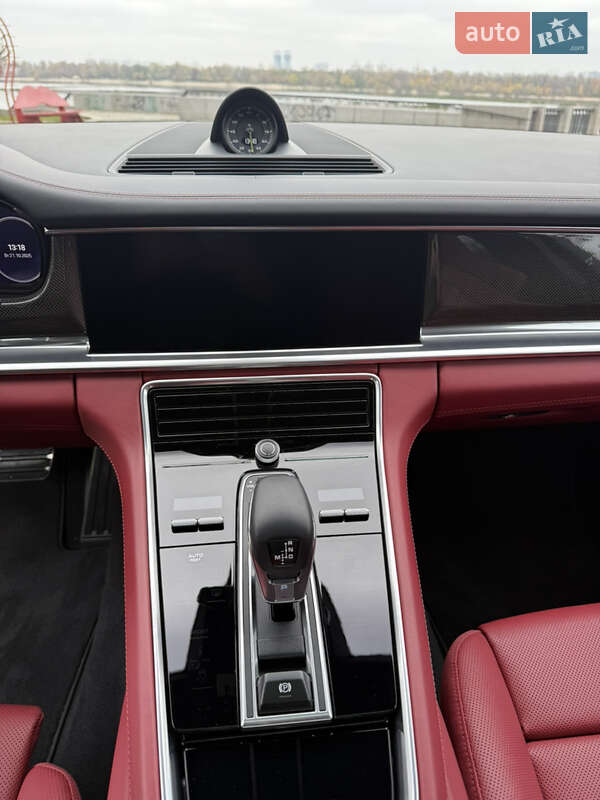 Фастбек Porsche Panamera 2023 в Києві