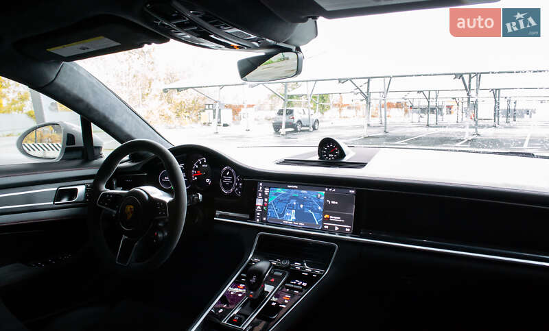 Фастбек Porsche Panamera 2019 в Києві