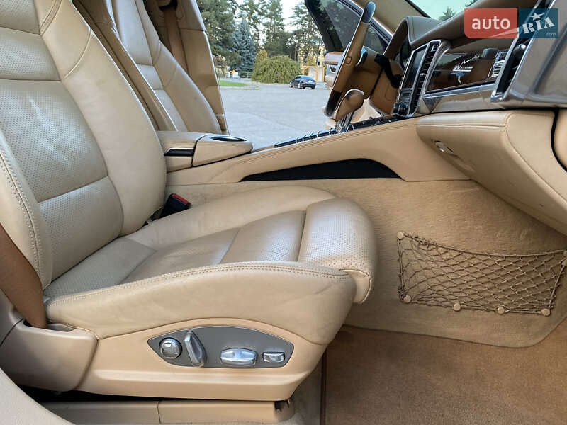 Фастбэк Porsche Panamera 2010 в Умани фото 22 Фастбэк Porsche Panamera 2010 в Умани