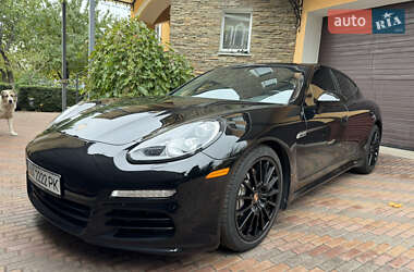 Фастбек Porsche Panamera 2013 в Києві