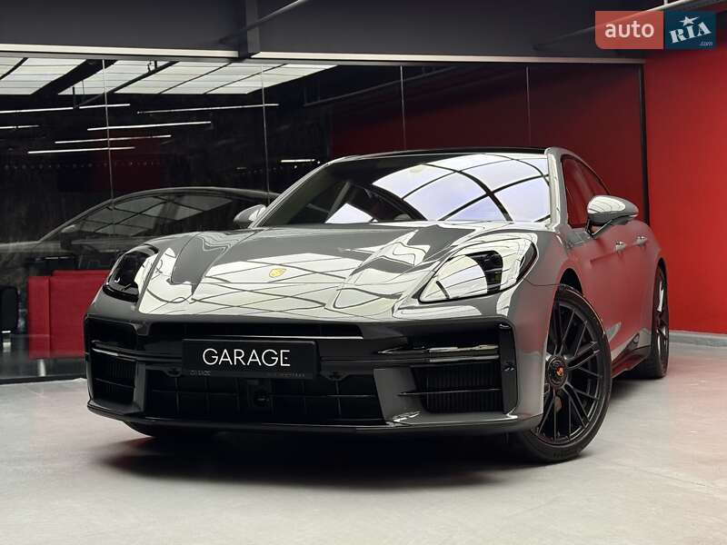 Фастбек Porsche Panamera 2025 в Києві