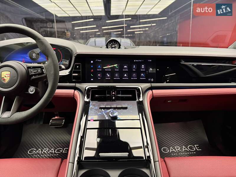 Фастбек Porsche Panamera 2025 в Києві