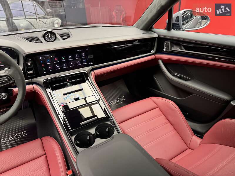 Фастбек Porsche Panamera 2025 в Києві