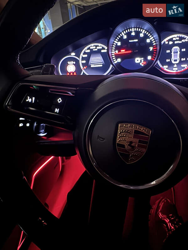 Фастбэк Porsche Panamera 2022 в Киеве фото 3 Фастбэк Porsche Panamera 2022 в Киеве