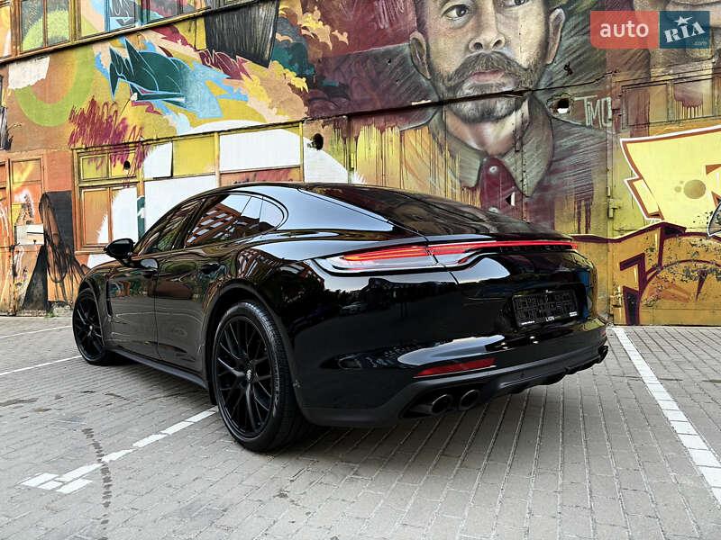 Фастбэк Porsche Panamera 2022 в Киеве фото 6 Фастбэк Porsche Panamera 2022 в Киеве