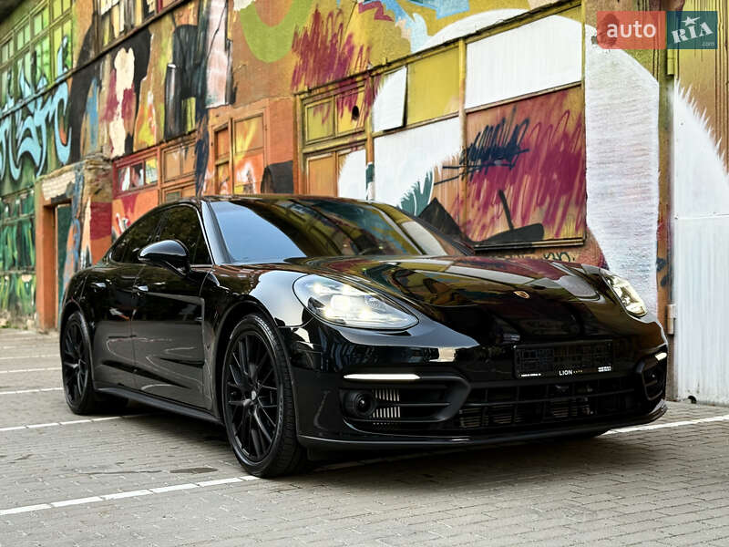 Фастбэк Porsche Panamera 2022 в Киеве фото 13 Фастбэк Porsche Panamera 2022 в Киеве