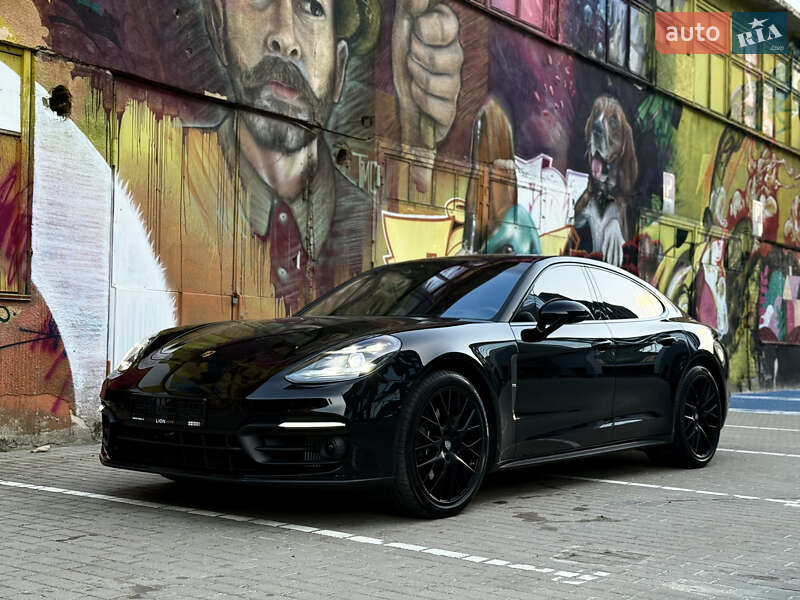Фастбэк Porsche Panamera 2022 в Киеве фото 17 Фастбэк Porsche Panamera 2022 в Киеве