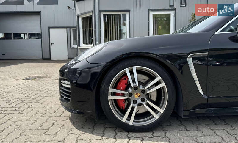 Фастбэк Porsche Panamera 2011 в Киеве фото 8 Фастбэк Porsche Panamera 2011 в Киеве