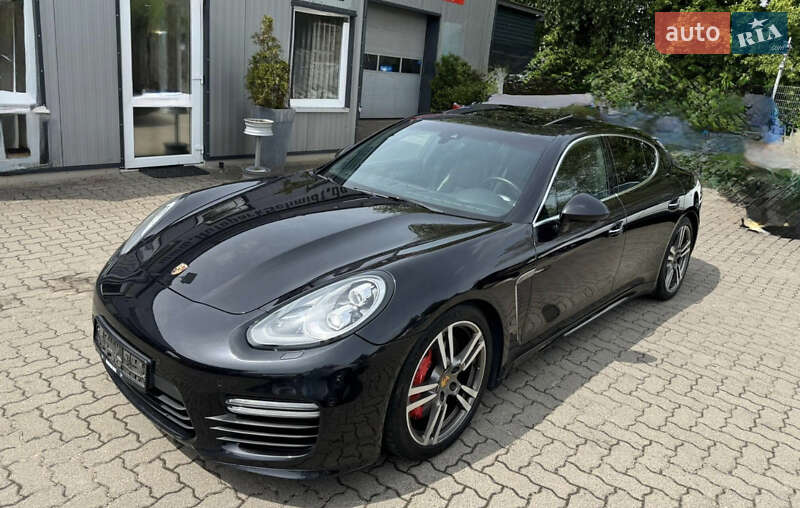 Фастбэк Porsche Panamera 2011 в Киеве фото 3 Фастбэк Porsche Panamera 2011 в Киеве