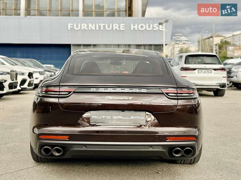 Фастбек Porsche Panamera 2019 в Києві