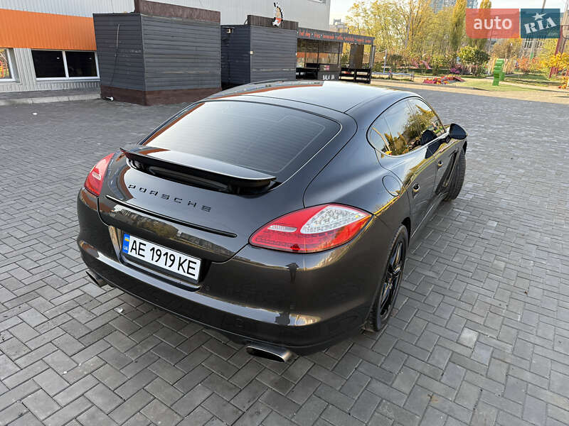 Фастбек Porsche Panamera 2011 в Кривому Розі фото 9 Фастбек Porsche Panamera 2011 в Кривому Розі