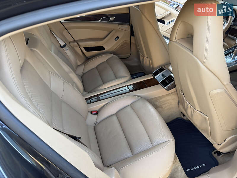Фастбек Porsche Panamera 2011 в Кривому Розі фото 25 Фастбек Porsche Panamera 2011 в Кривому Розі