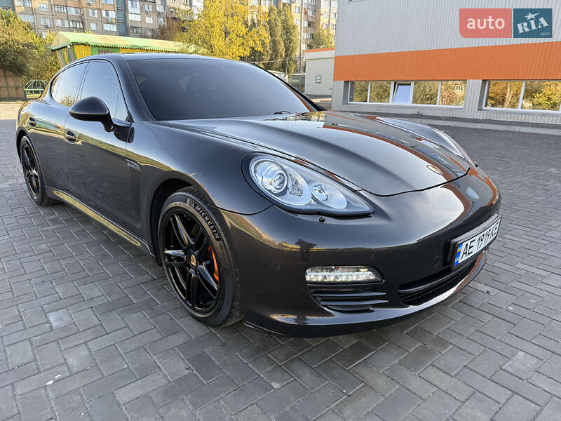 Фастбек Porsche Panamera 2011 в Кривому Розі фото 45 Фастбек Porsche Panamera 2011 в Кривому Розі