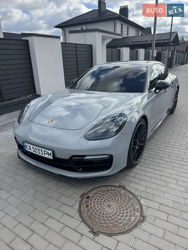Porsche Panamera