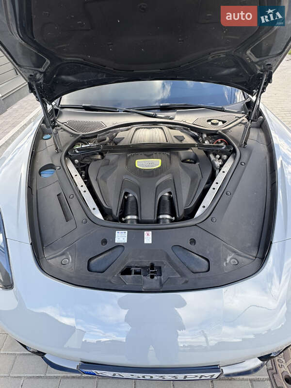 Фастбек Porsche Panamera 2017 в Києві