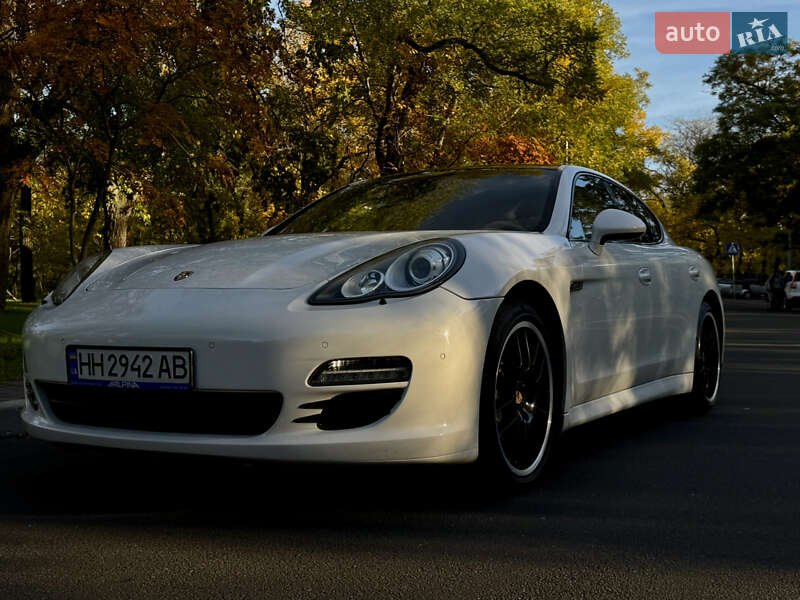 Фастбек Porsche Panamera 2012 в Одесі фото 6 Фастбек Porsche Panamera 2012 в Одесі