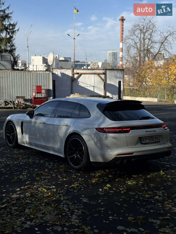 Універсал Porsche Panamera 2018 в Києві фото 14 Універсал Porsche Panamera 2018 в Києві